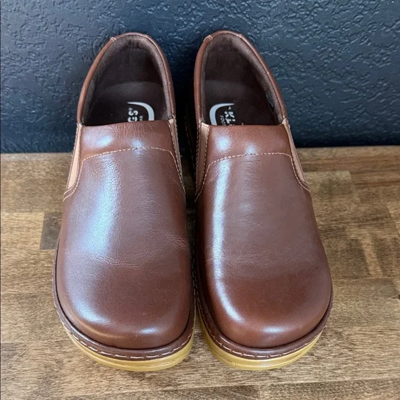 Klogs Footwear Women’s Brown Leather Slip-On Shoes Size 9 Wide - Picture 3 of 6